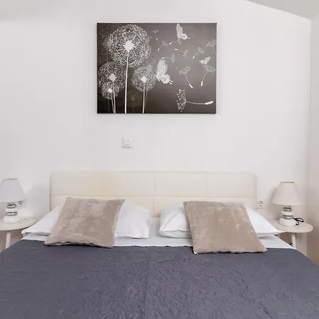 With A Parking Space Slatine, Ciovo - 5158 Appartement Trogir