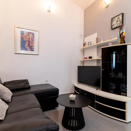 With A Parking Space Slatine, Ciovo - 5158 Appartement Trogir