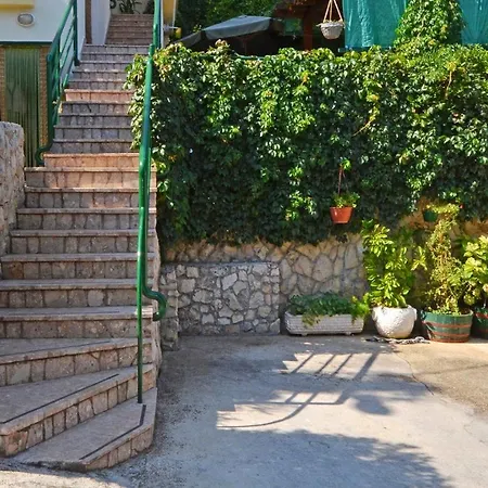 公寓 With Parking Space Slatine, Ciovo - 5158 特罗吉尔