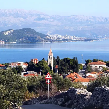 Apartman With Parking Space Slatine, Ciovo - 5158
