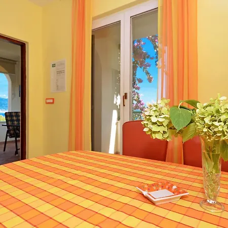 Apartman With Parking Space Slatine, Ciovo - 5158